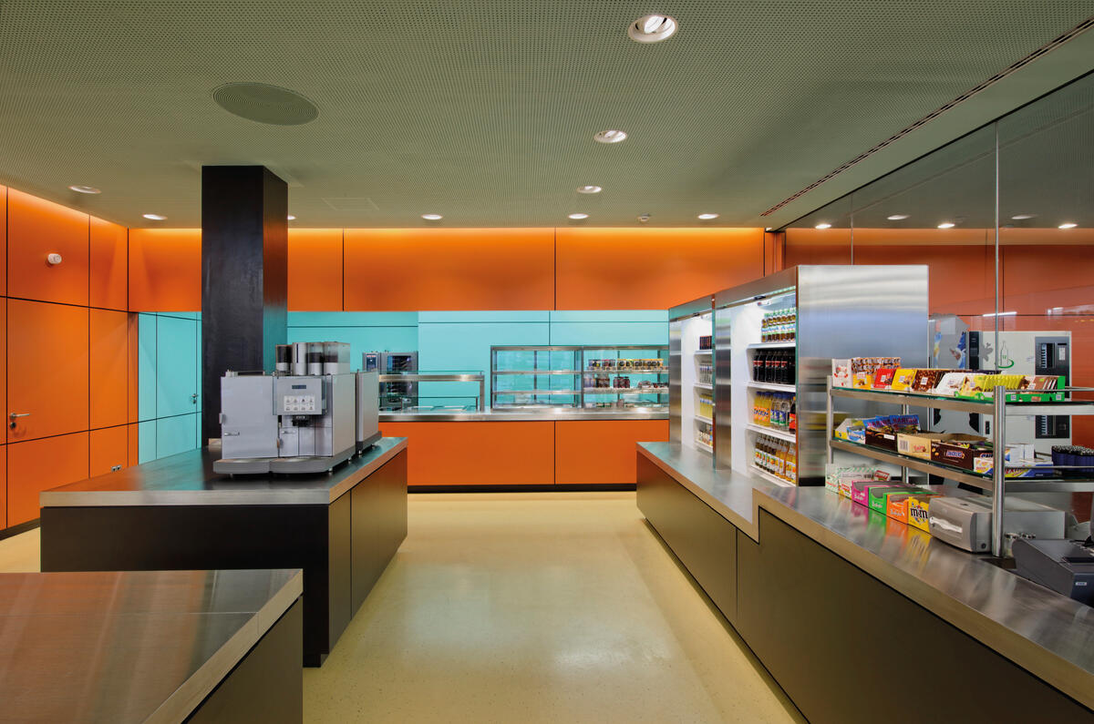 Counter and food service in the cafeteria for public administration and finance