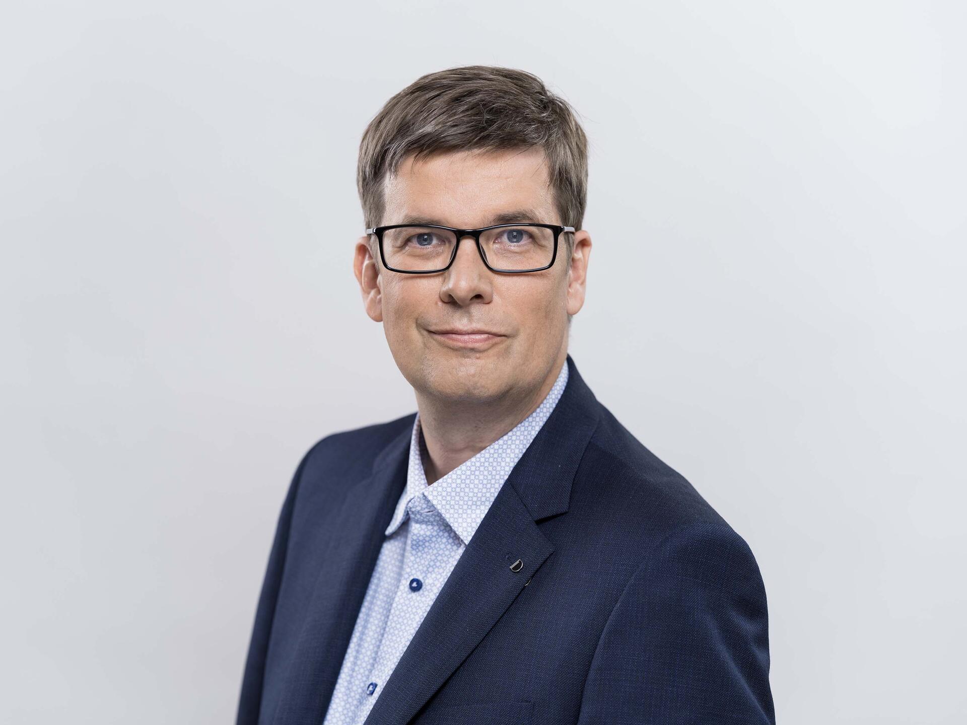 Porträt von Generalsekretär Matthias Anbuhl vom Deutschen Studentenwerk