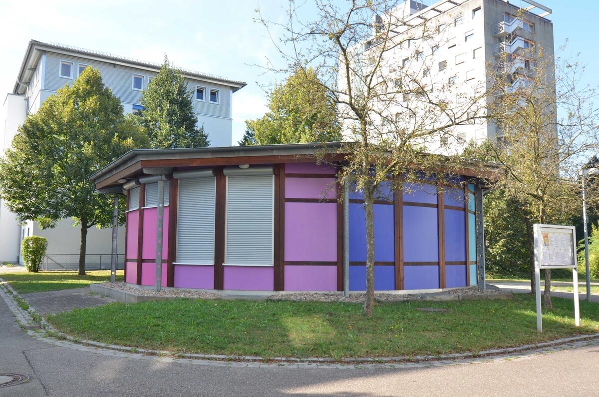 Außenansicht des Pavillons im Studentendorf in Ludwigsburg