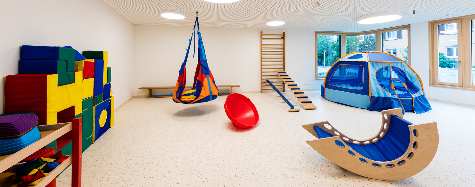 images of daycare centres