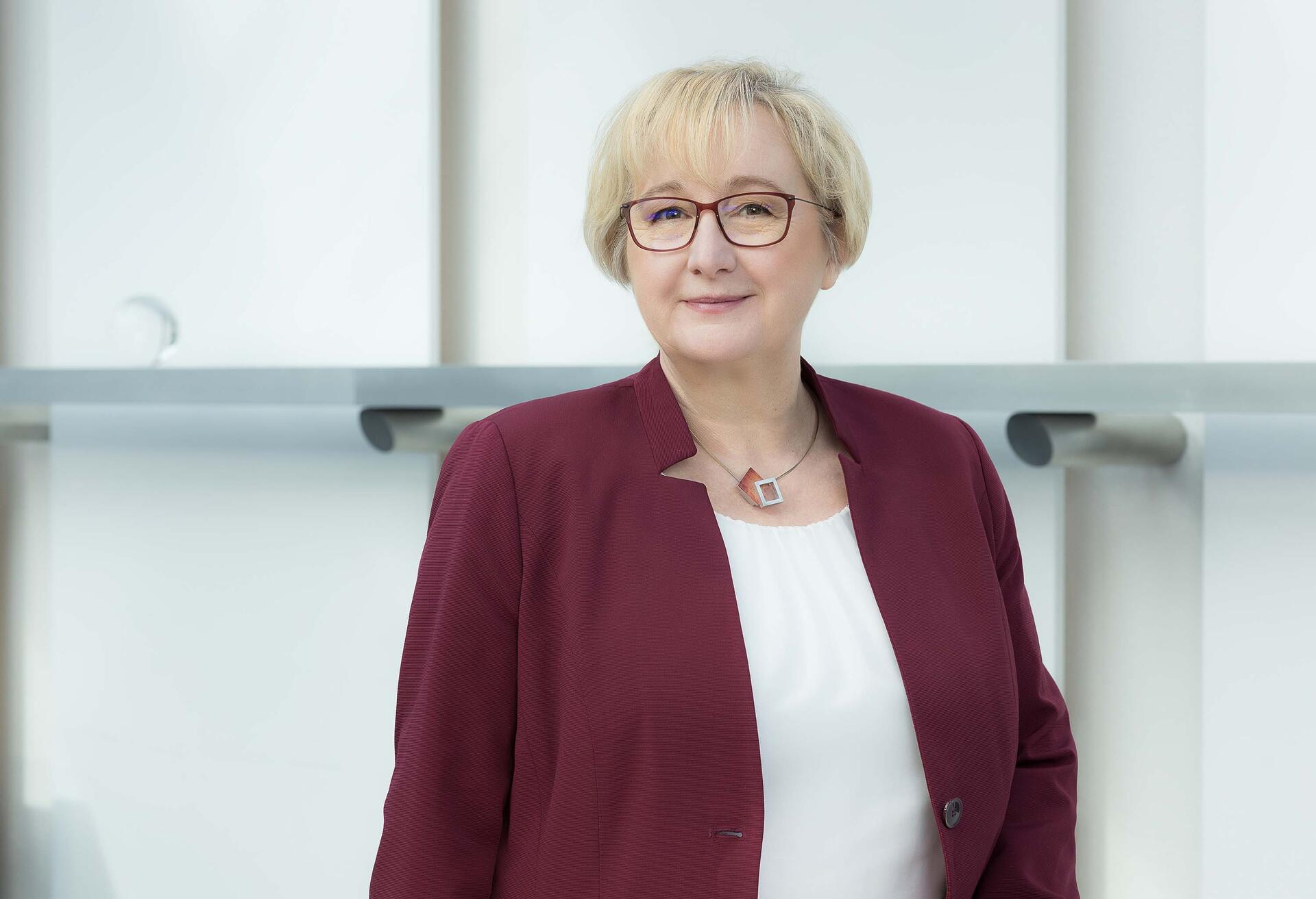 Porträt Ministerin Theresia Bauer