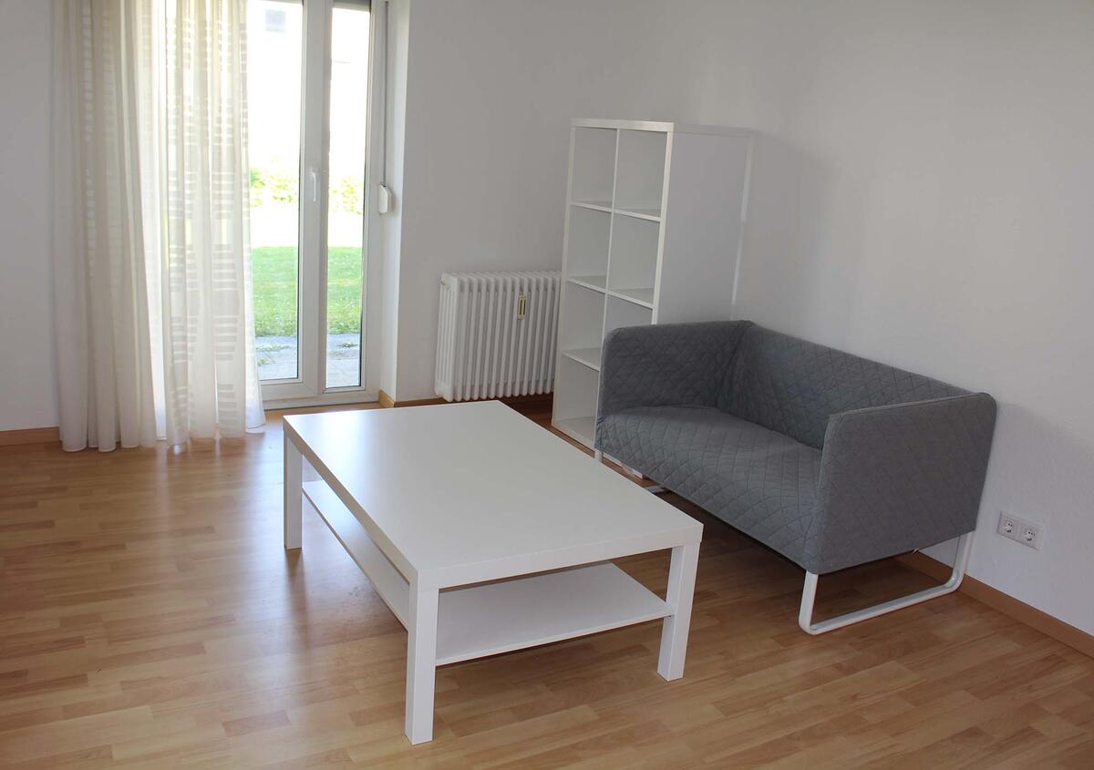 Family Appartement with Coach und table in the dormitory Stuttgart Rot