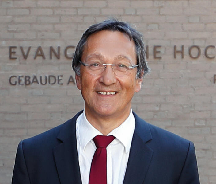 Portät von Norbert Collmar, Rektor der Evangelischen Hochschule Ludwigsburg