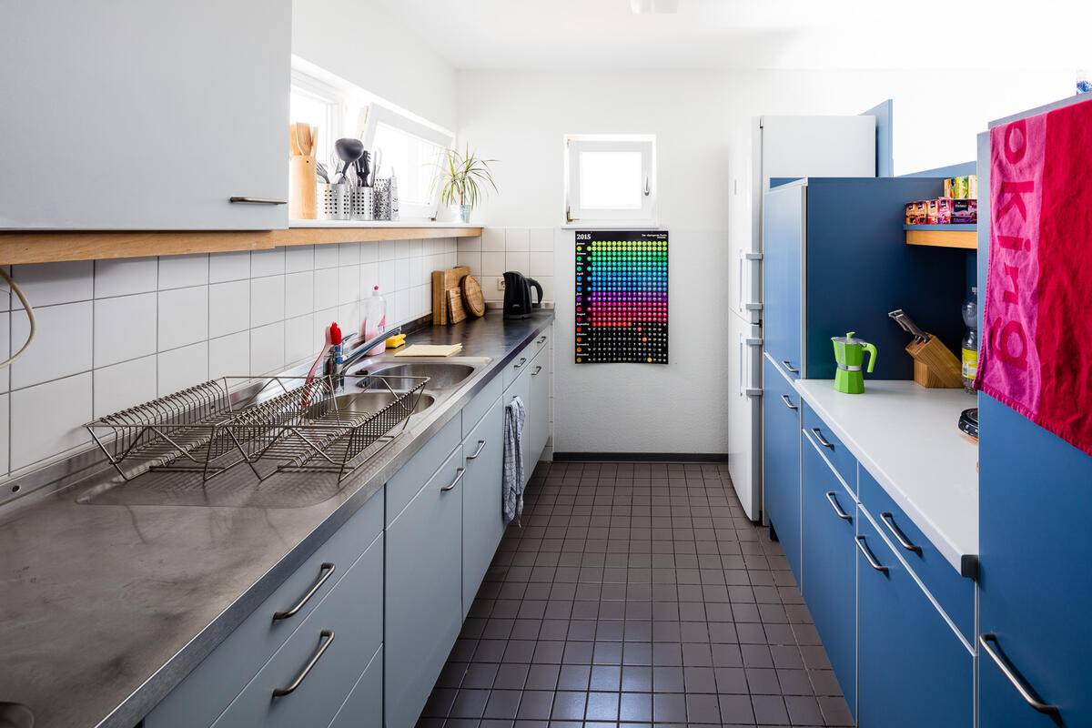 Kitchenette and countertop in the dormitory Straußäcker 3