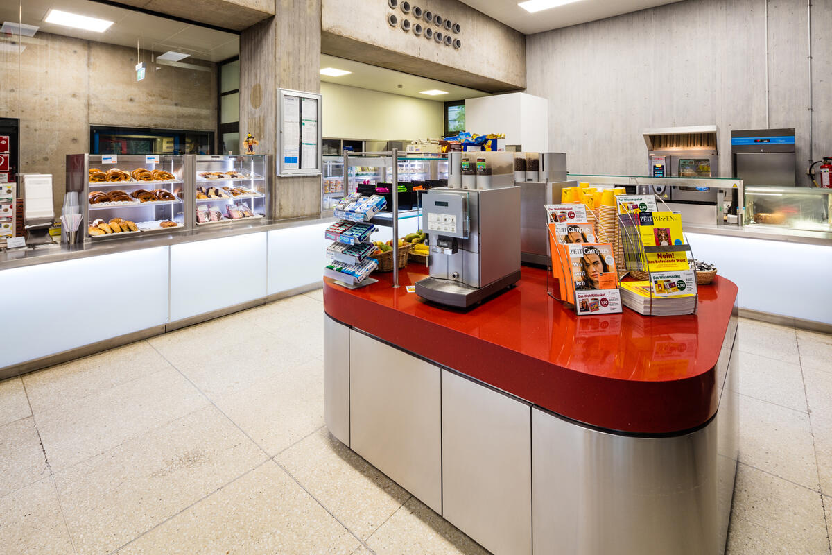 Counter with coffee machine of cafeteria K2