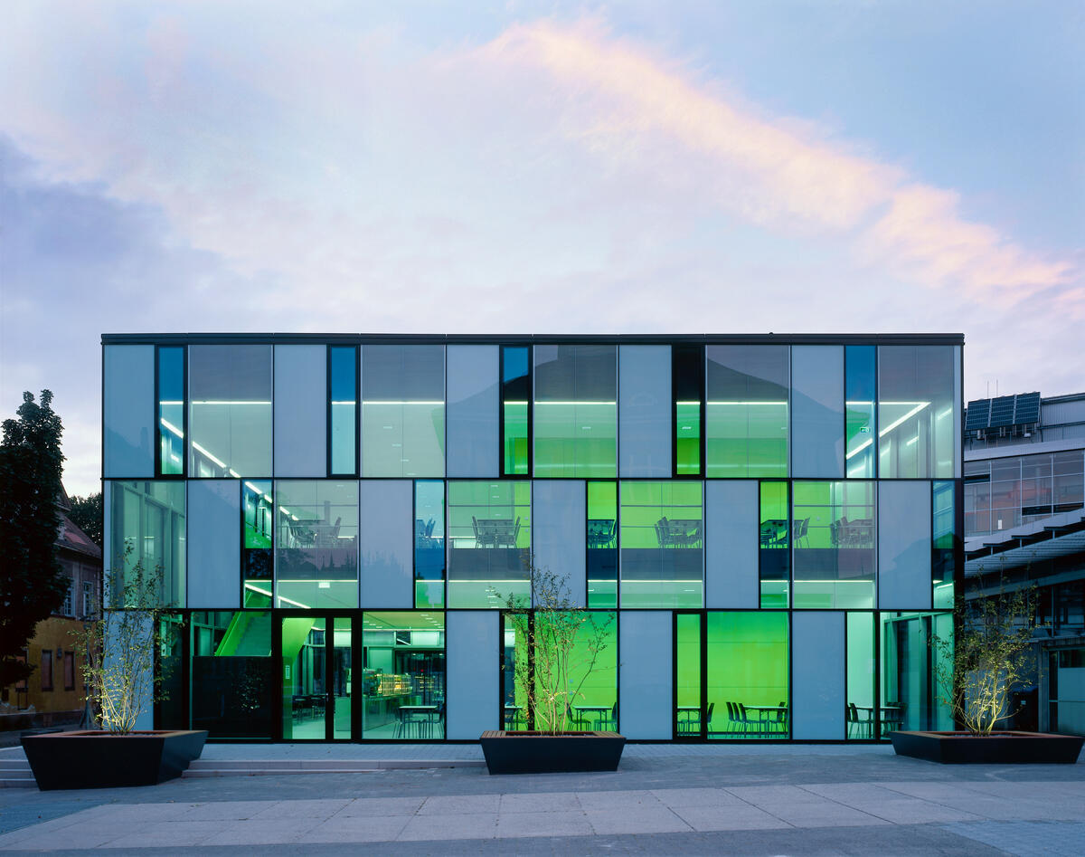 Exterior view of Mensa Esslingen Stadtmitte by night